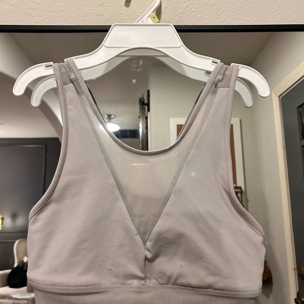 Women's alo  Gray Sports Bra